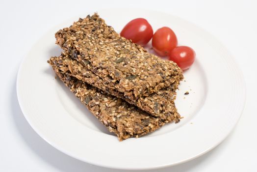 Crispy bread made from seeds, with tomatoes.