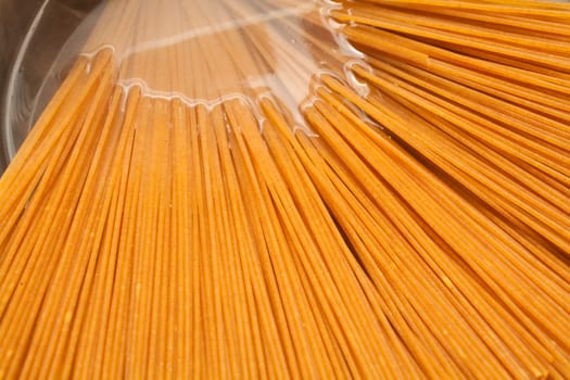 Wholemeal spaghetti into the casserole