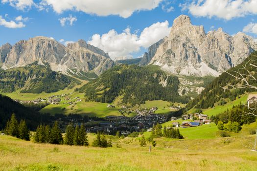 Panoramic view of Italian mountain landscapes