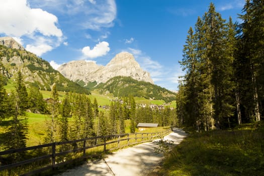 Panoramic view of Italian mountain landscapes