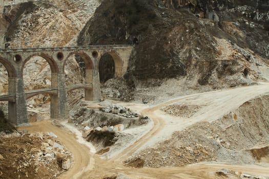 View a portion of marble quarry in the area of Bridge Vara.