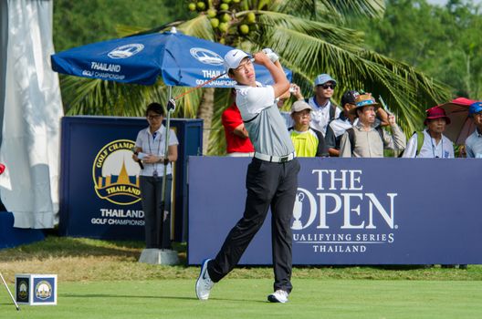 CHONBURI - DECEMBER 13 : Jin Cheng (A) of China player in Thailand Golf Championship 2015 at Amata Spring Country Club on December 13, 2015 in Chonburi, Thailand.