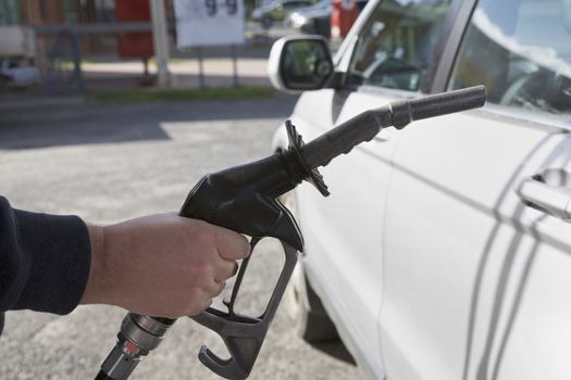 Filling gas, station and gas prices