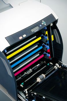 Color laser printer toners cartridges 