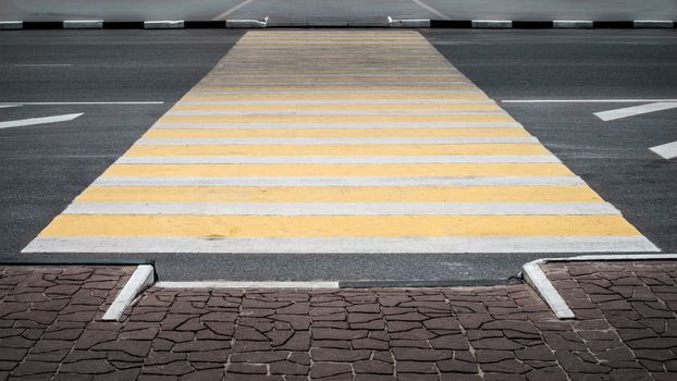 Pedestrian crossing  horizontal