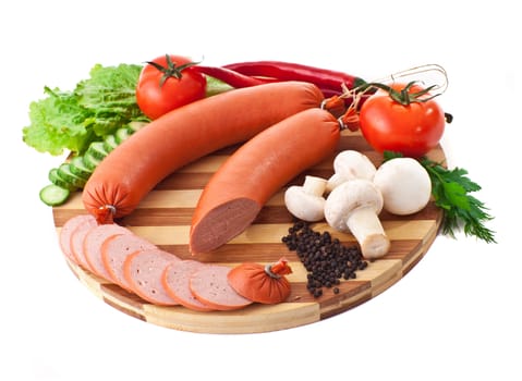 sliced sausage with vegetables