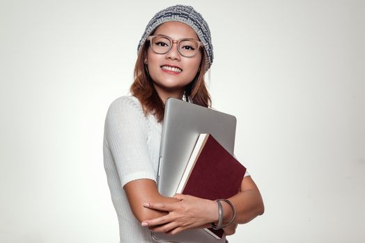 The image of Asian women are enjoying learning.
