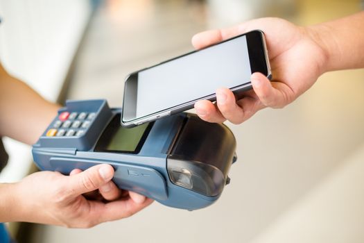 Customer pay the bill with smart phone