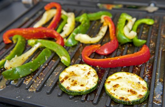 Courgette and pepper on the grill