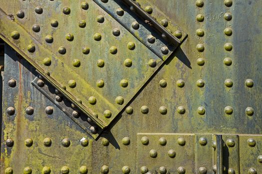 Screw steel railway bridges based on strength.