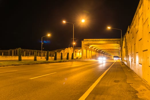 The tunnel traffic with vehicle speed.