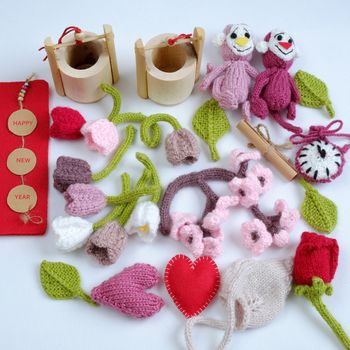 2016, year of monkey, handmade happy new year on white background, knitted monkey, funny stuffed animal, knit flower from yarn, red envelope for lucky money, sign for Vietnam Tet