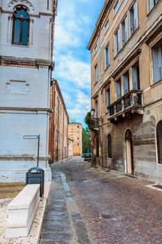 the ancient are narrow street in Italy