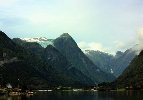 Veiw to Flatbreen and Suppehelledalen i Fjærland