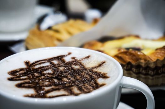 mocha coffee with apple pie