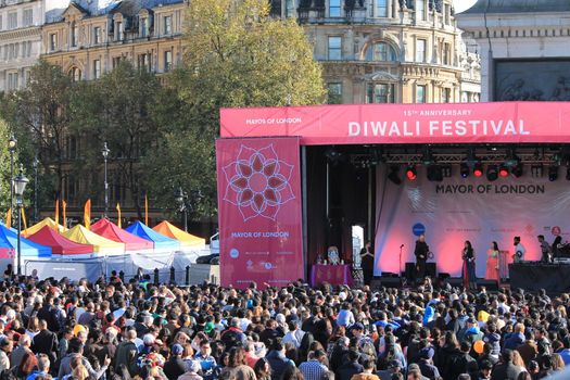 London, UK. 16th October, 2016. The Mayor of London Festival Of Dewali performers and scenes at Trafalgar Square