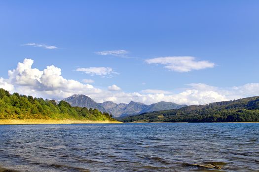 Lago di Campotosto