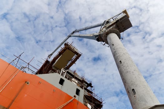 equip ship in shipyard, bottom view