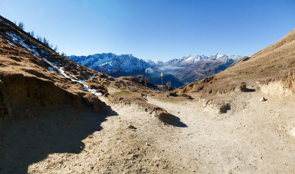 Foisc Quinto, Switzerland: Hiking in the mountains of the Lepontine Alps with views of the Leventina valley.