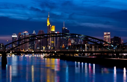 Frankfurt City Skyline nightviewed from „Alte Brücke“