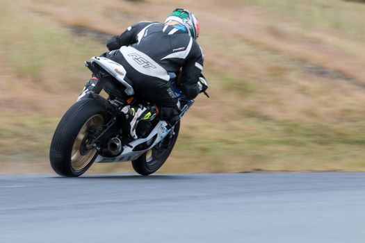 MELBOURNE, AUSTRALIA – NOVEMBER 13: during Round 4, Victorian Road Racing Championships. Broadford, Australia.  Photo: Dave Hewison