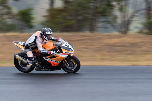 MELBOURNE, AUSTRALIA – NOVEMBER 13: during Round 4, Victorian Road Racing Championships. Broadford, Australia.  Photo: Dave Hewison