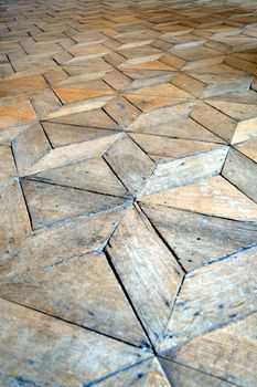 Oak floor with diamond-shaped relief