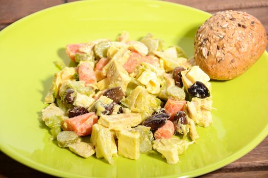 italian healthy food chicken salad