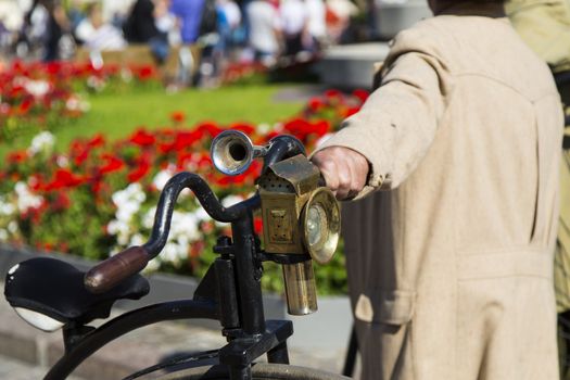 Close up view of an old bicycle