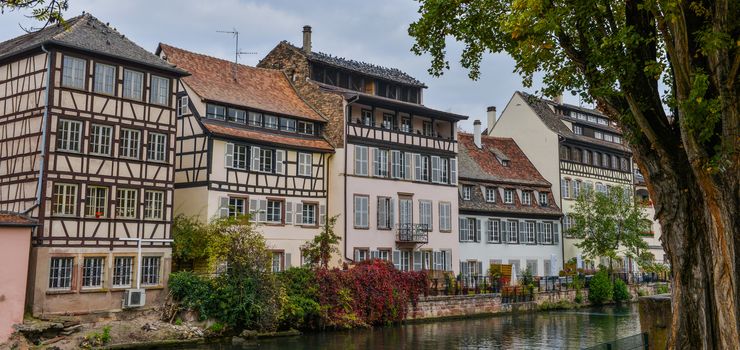 Strasbourg, water canal in Petite France area, Alsace, Bas Rhin