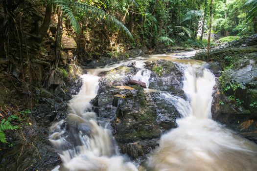 Huai-To waterfall in famous Krabi province, Thailand.







Haui-To waterfall in famous Krabi province, Thailand.