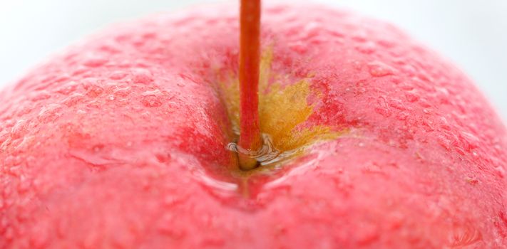 picture of a dewdrops on a juicy apple