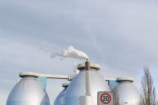 Storage and production of biogas; Silos, digesters and drying towers.