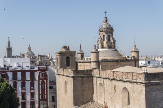 Church of the Annunciation,Giralda and Seville Cathedal in the background, Seville, Spain. Iglesia de la Anunciación, Giralda y catedral de Sevilla al fondo, Sevilla, España