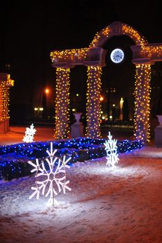 decorated arch Park.