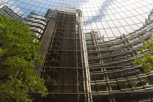 Building in the central Financial District of London