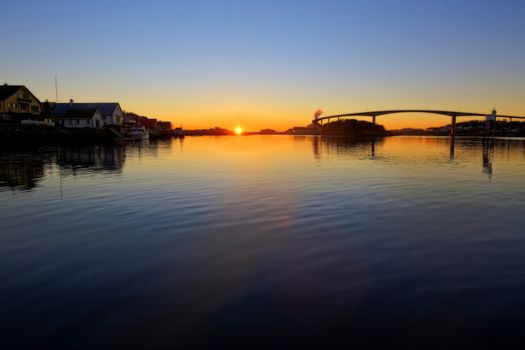 Solnedgang og Brønnøysundbrua