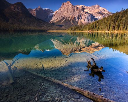 Emerald Lake is a popular lake in Yoho national park in Banff.