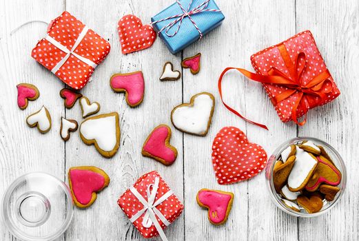 Packaging holiday cookies in the shape of hearts for Valentine's day