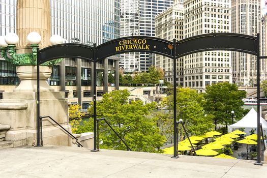 New Sign in Chicago: Chicago River walk