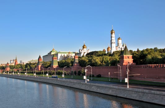 Moscow Kremlin and Moscow river, view from the bridge.
