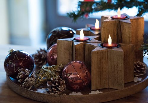 Wooden Advent wreath with electric candles
