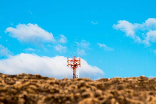 The antenna has a blue background.