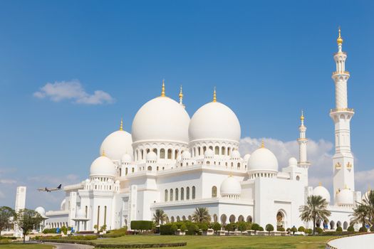 Sheikh Zayed Grand Mosque in Abu Dhabi, United Arab Emirates.