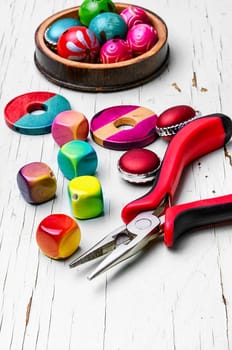 Accessories for hobby manufacture of beads is trendy women jewelry