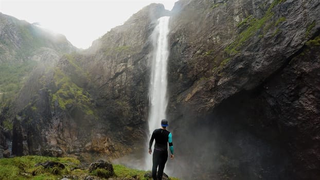 One of the biggest waterfalls in Norway, called Månafossen.