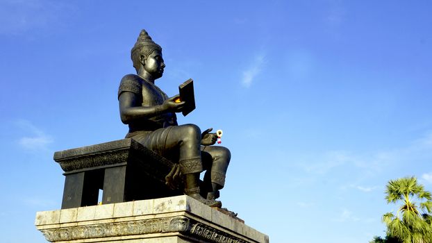 king of sukhothai statue side view in Historical park 