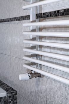 temperature regulator on heated towel rail