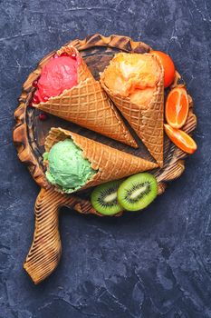 summer ice cream flavored with kiwi and tangerine