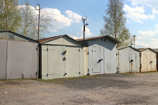 old private garages for passenger cars